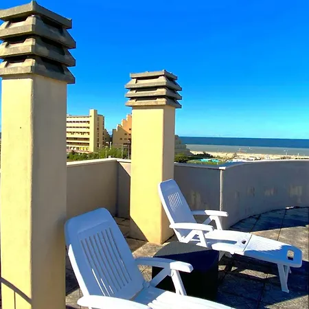 Moderno Attico A Due Passi Dal Mare 西尼加利亚